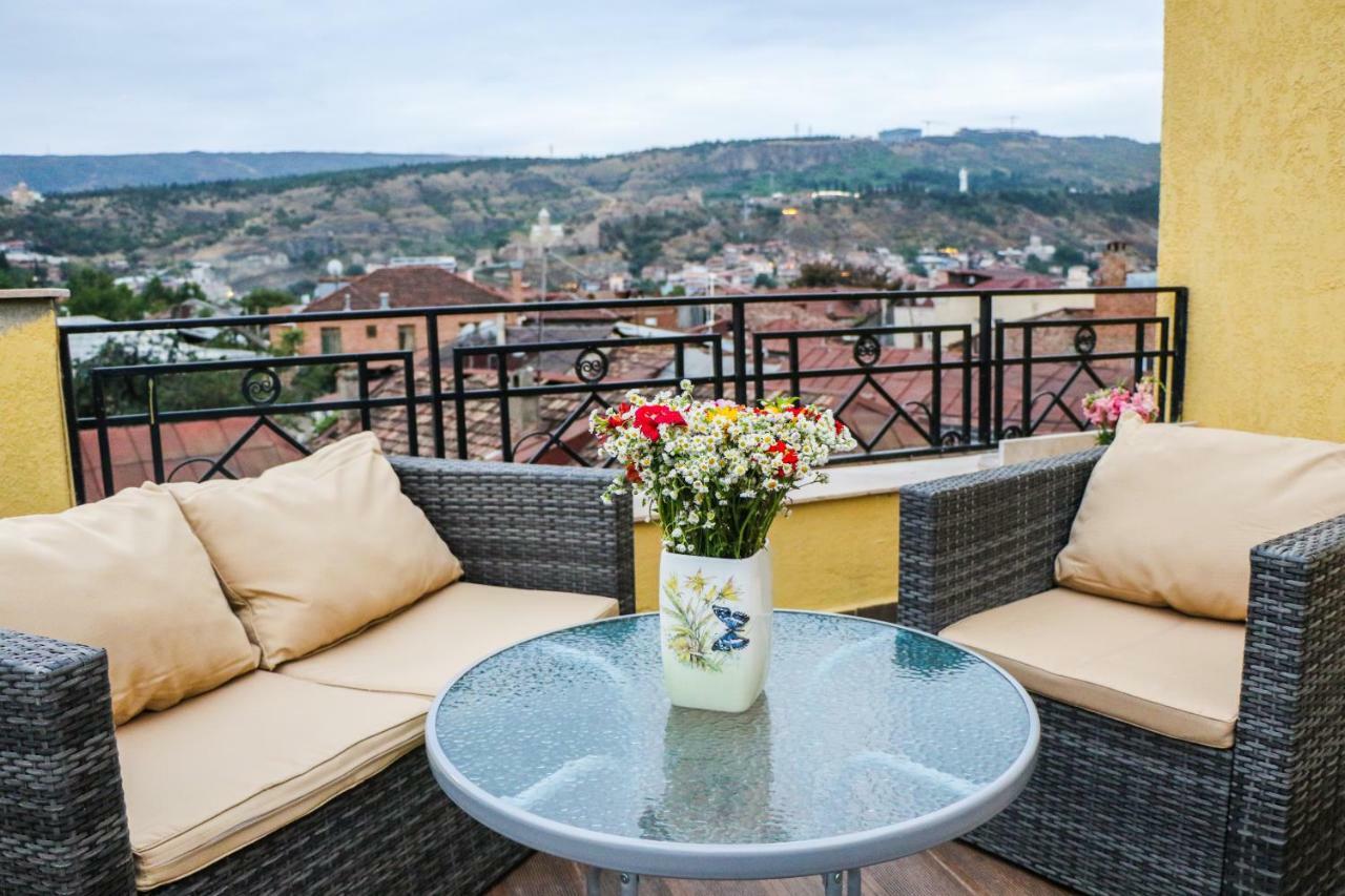 Hotel Vincent Tbilisi Esterno foto