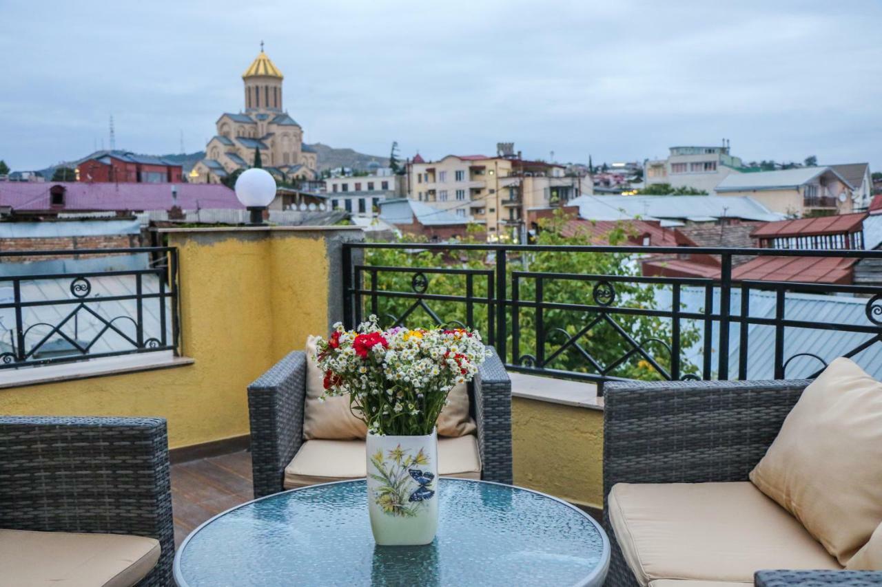 Hotel Vincent Tbilisi Esterno foto